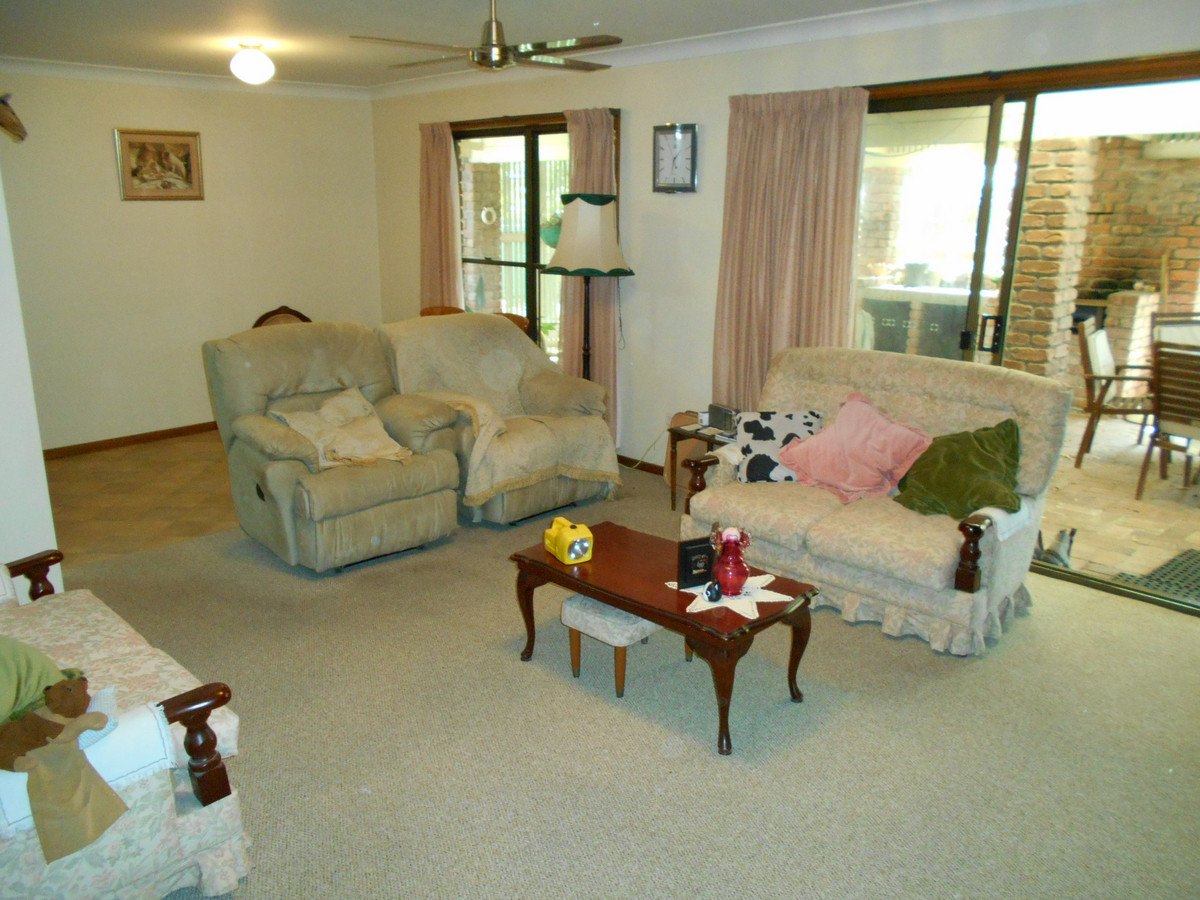 25 BELLMERE RD, BELLMERE QLD 4510, 0 habitaciones, 0 baños, House