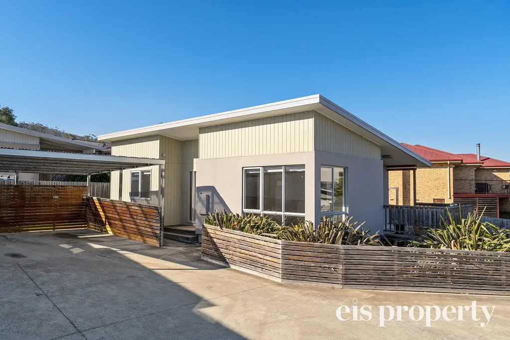 Oakdowns 2房  Ideal Downsizer, Investment or First Home Opportunity