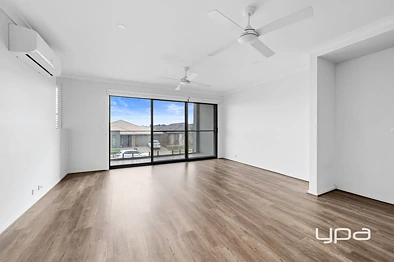 10 Furrow Street, Brookfield, VIC 3338, 3 slaapkamers, 2 badkamers, House