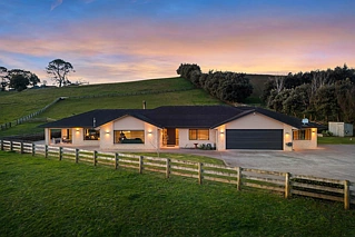 13 Hill Top Road East, Pukekohe, Franklin