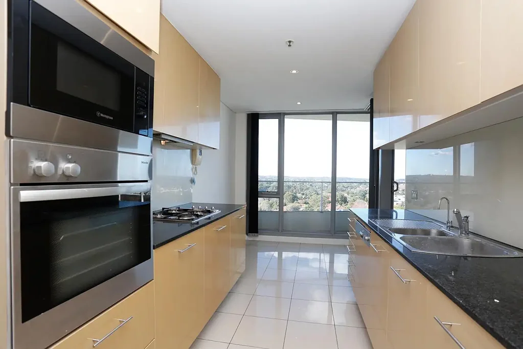 Large Two Bedroom Apartment in the Altura