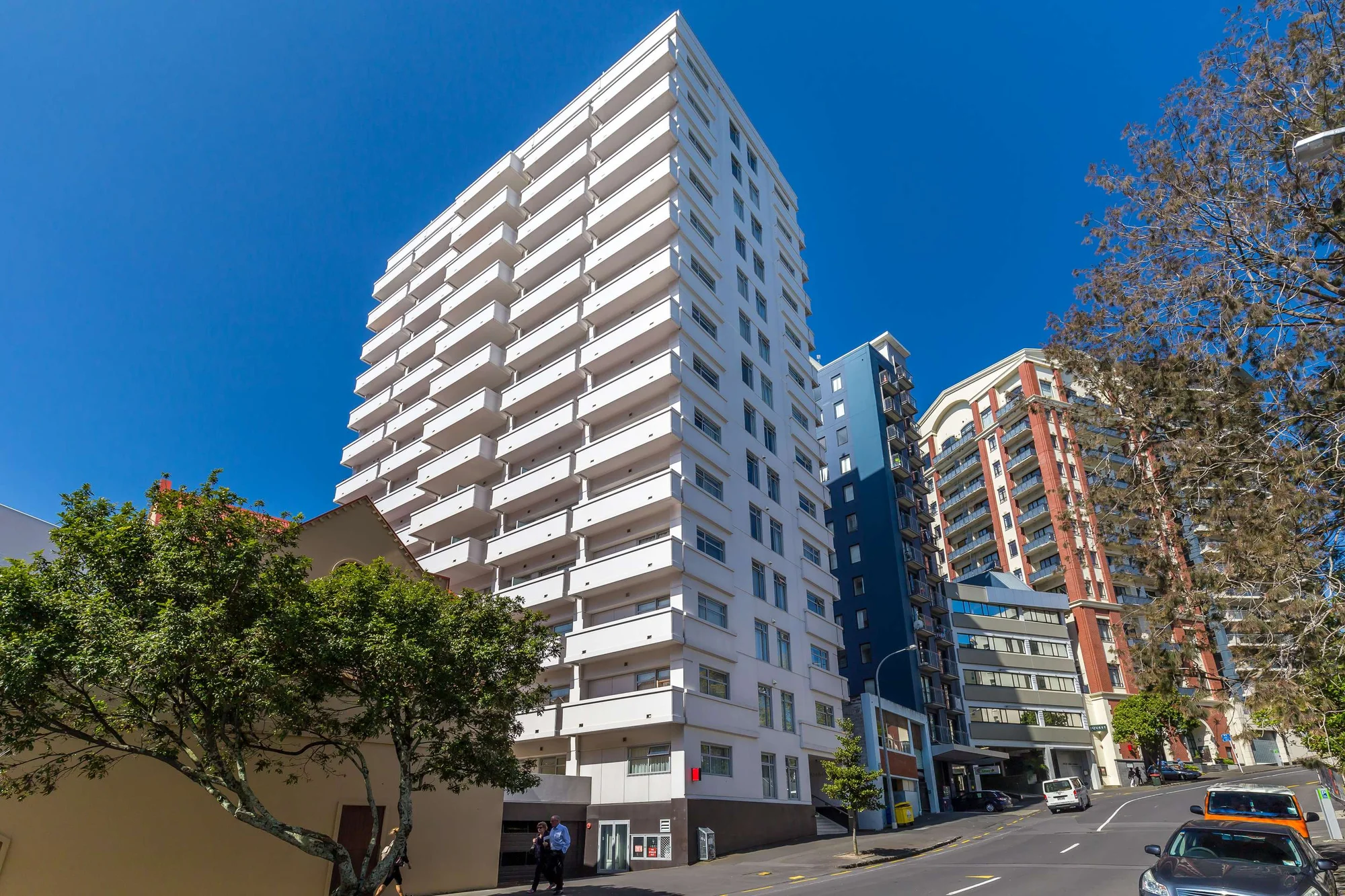 Great location!!!! Fully furnished apartment