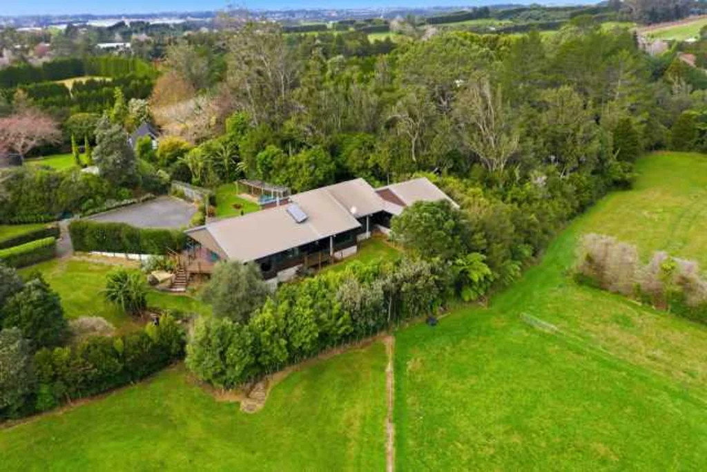 Katikati 4chambre Bush, River & Freedom