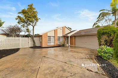 Hampton Park 3chambre Family Comfort, Space & Endless Potential in a Prime Hampton Park Location