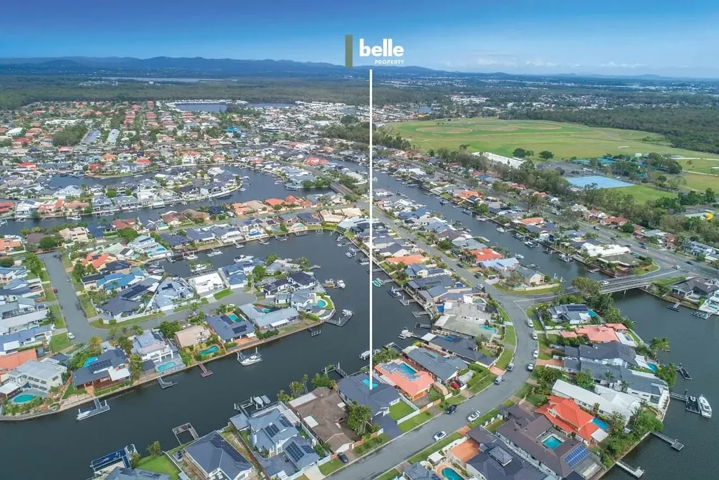 14 Pebble Beach Drive, Runaway Bay, QLD 4216
