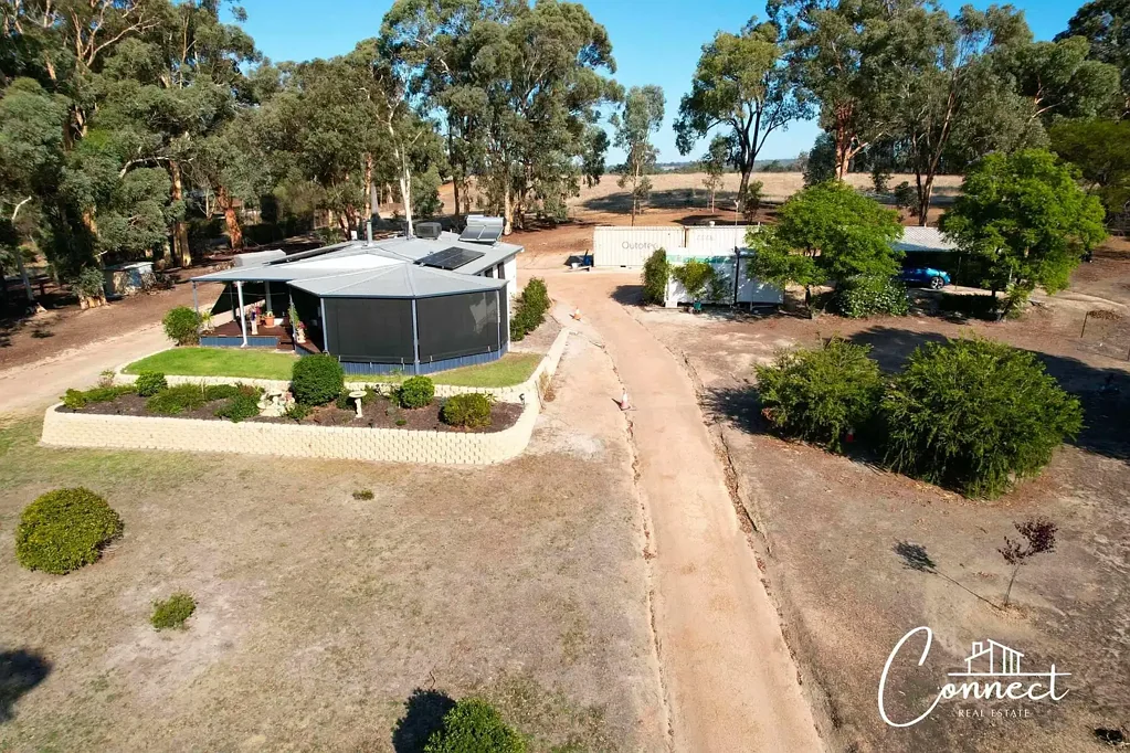 228 Carlin Road, Bakers Hill, WA 6562