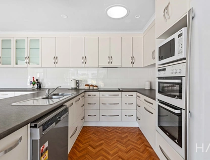 10 Farmer Street, Riverside, TAS 7250, 4 habitaciones, 1 baños, House
