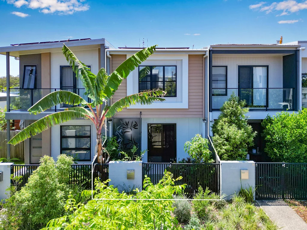 16 Dorothy Street, Baringa, QLD 4551