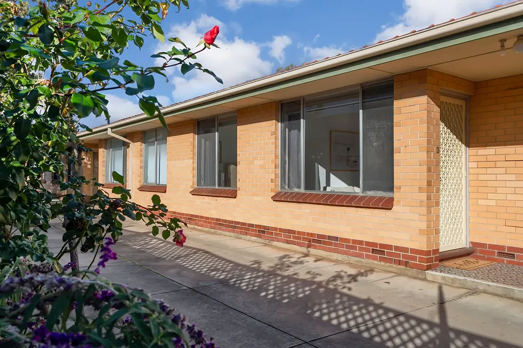 Edwardstown 2कमरा Modern Comfort & Low-Maintenance Living