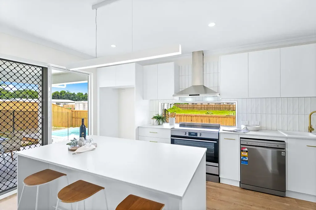 1 Sandbar Avenue, Kewarra Beach, QLD 4879