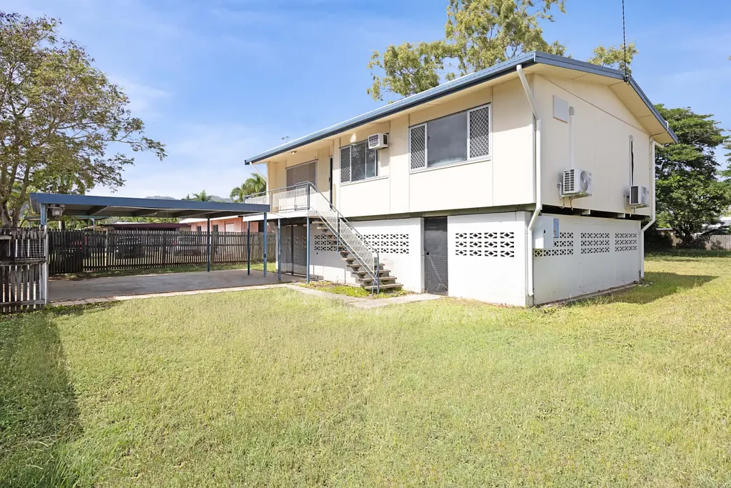 Rasmussen 3房  RARE 1,363M2 BLOCK - SPACE, POTENTIAL AND ENDLESS POSSIBILITIES