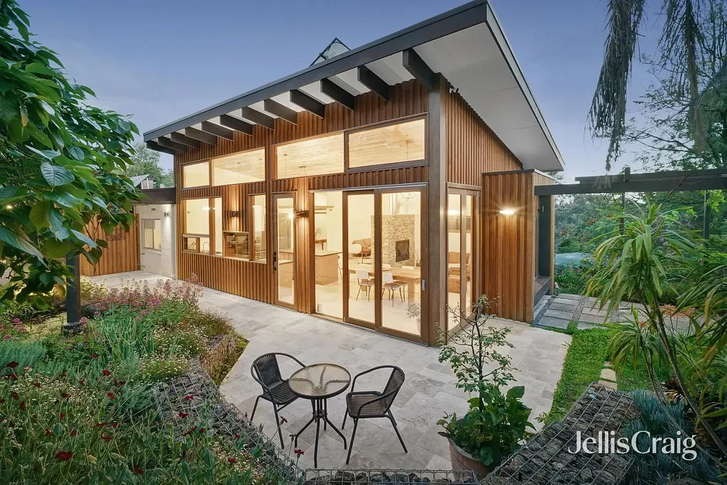 Eltham North 4Habitaciones Timeless Character, Beautifully Reimagined