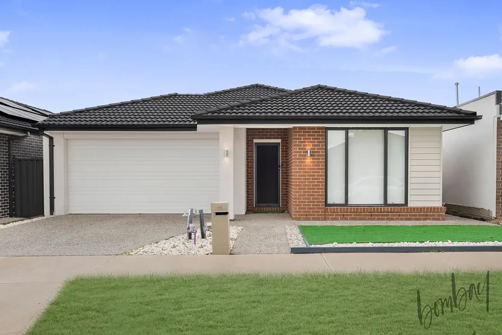 Donnybrook 4ห้องนอน Beautifully Upgraded Family Home in Prime Katalia Estate - 13 Butter Way, Donnybrook