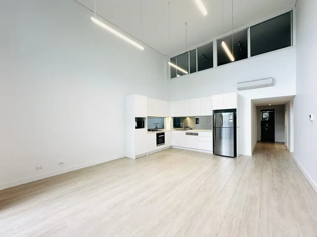 Split - level| Many visitor car park spaces | Timber Floor