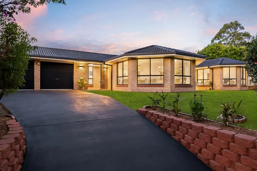 Springfield 4ਬੈੱਡਰੂਮ STYLISH, ELEVATED FAMILY LIVING IN CONVENIENT LOCALE