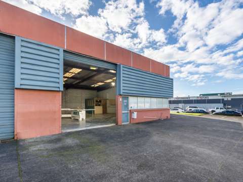 Henderson Ideal Industrial Unit!
