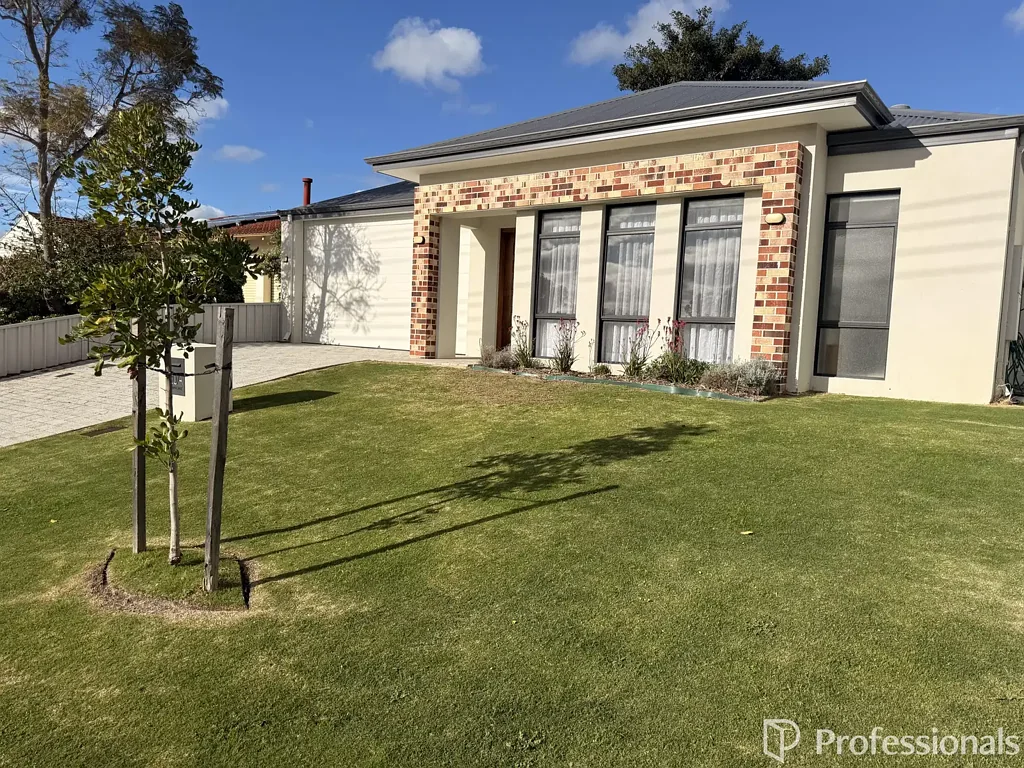 MODERN FAMILY HOME