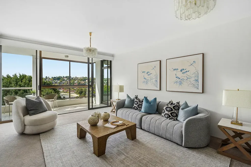 Darling Point 3房 东向景观壮丽 175平米宽敞 三卧二卫 Miele厨房 安全停车 游泳池网球场 Oversized 3-Bedroom Apartment Of Timeless Elegance And Magnificent Views
