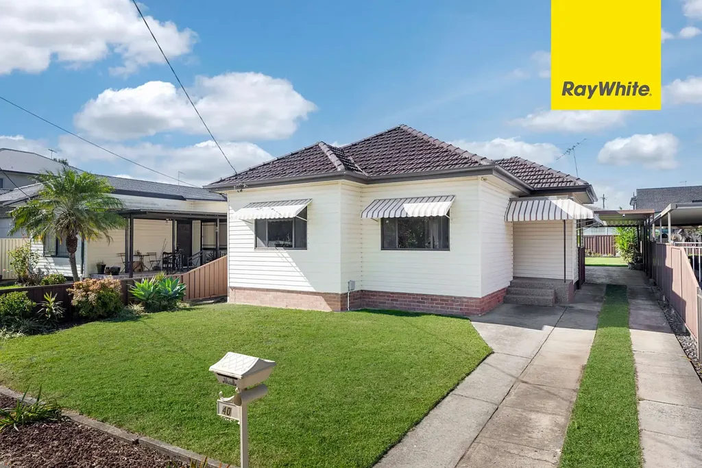 Auburn 3 Bedroom YOUR NEW COSY FAMILY HOME AWAITS