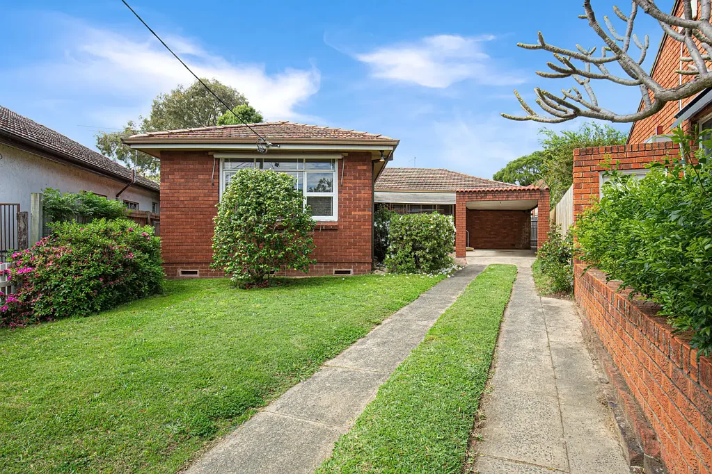 Low maintenance family home