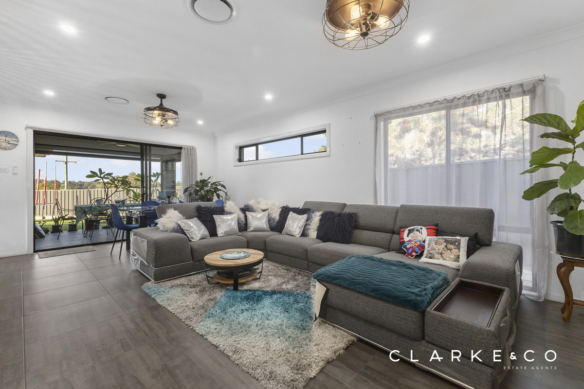 35 CORVINA CCT, CLIFTLEIGH NSW 2321, 0房, 0浴, House