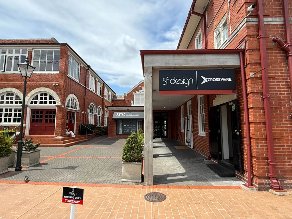 Parnell  PREMIUM PARNELL OFFICE
