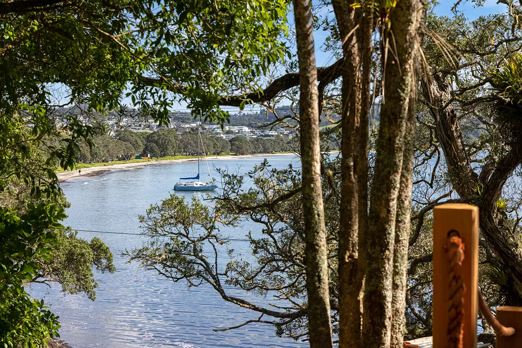 Snells Beach 2غرفة نوم Rare dual-access waterfront opportunity
