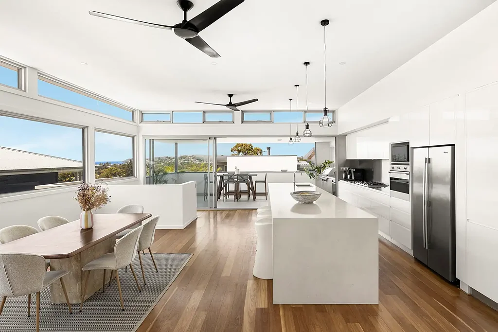47 Parr Avenue, North Curl Curl, NSW 2099