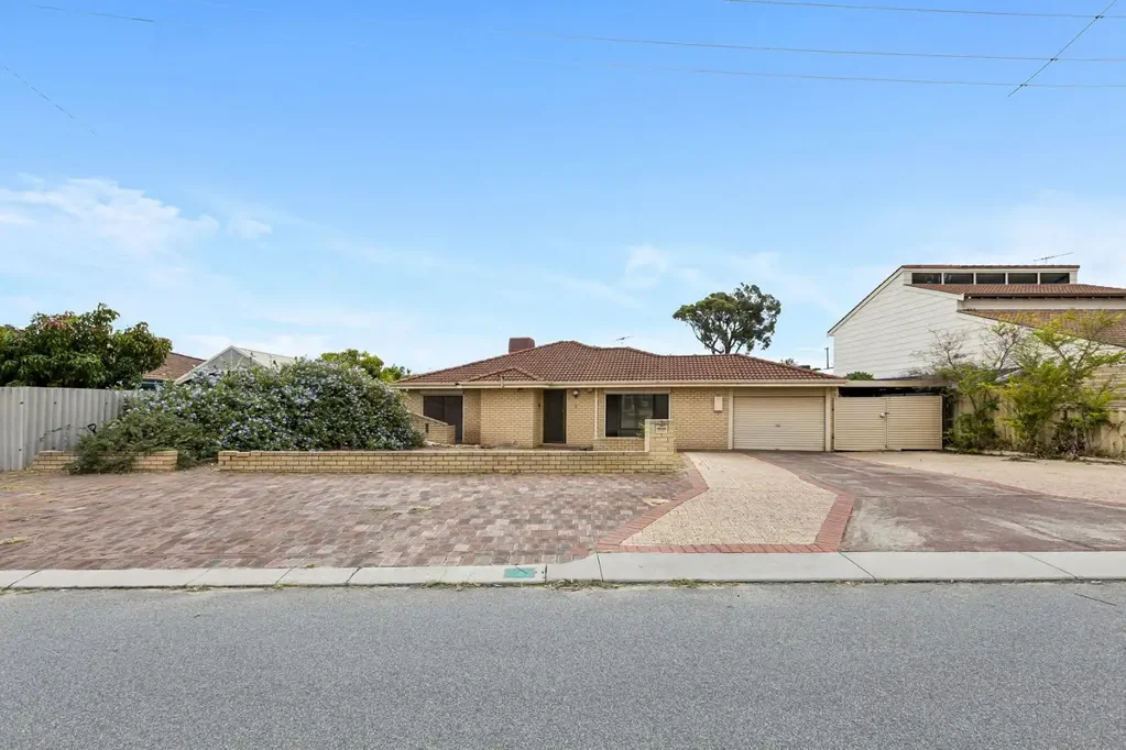 3 Logan Court, Padbury, WA 6025