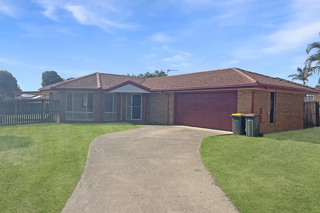 Welcome to 3 Oxford Place, Urraween QLD 4655