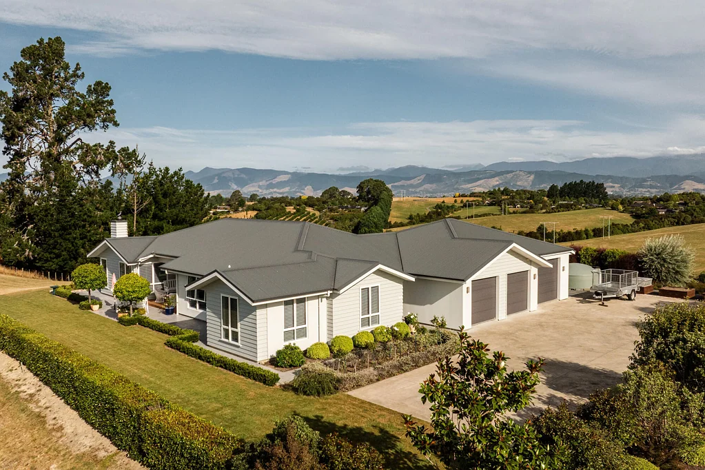 Redwood Valley Elevated living, space, privacy and sheds