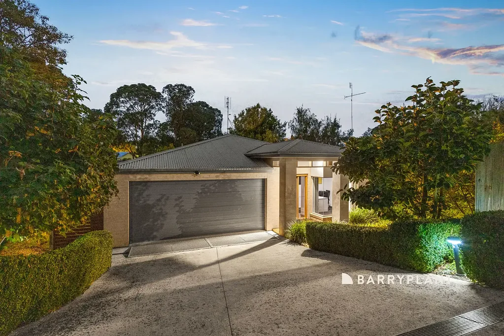 Warragul 2房  Scenic Views on Scenic Drive