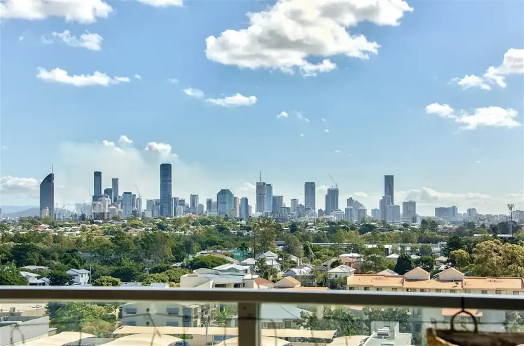 20603/300 Old Cleveland Road, Coorparoo, QLD 4151