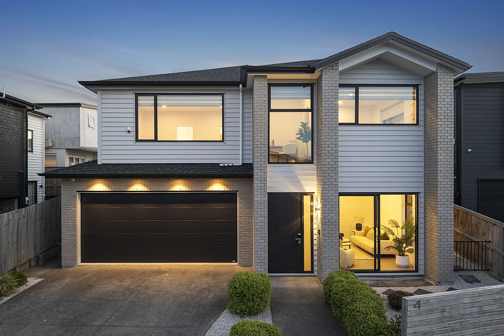 4 La Bella Road, Hobsonville, Waitakere City, Auckland
