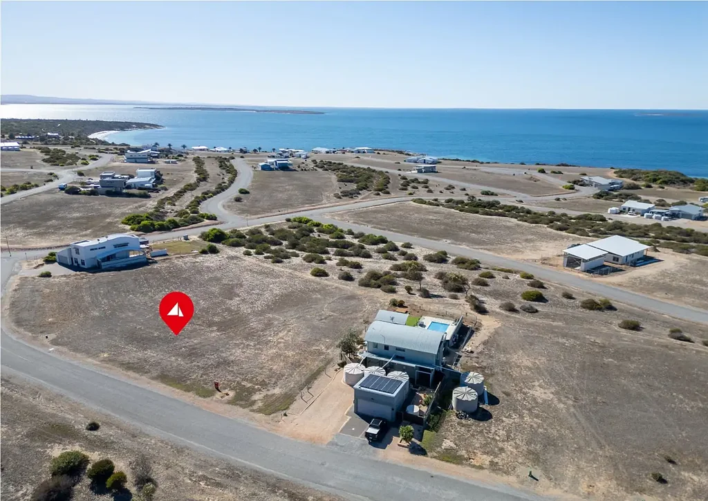 Point Boston Large land parcel in Point Boston