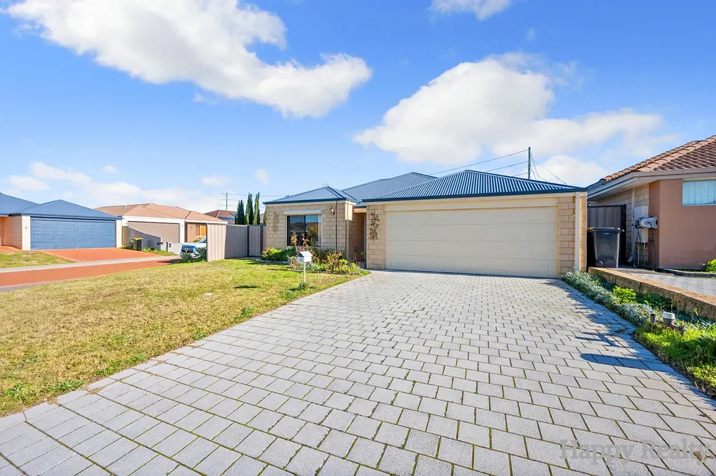 Canning Vale 4ਬੈੱਡਰੂਮ Freshly Painted Family Home in Caladenia Primary School Zone