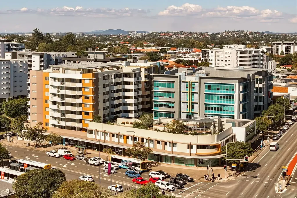 Chermside 2Phòng ngủ Corner Position with Resort-Style Living in the Heart of Chermside