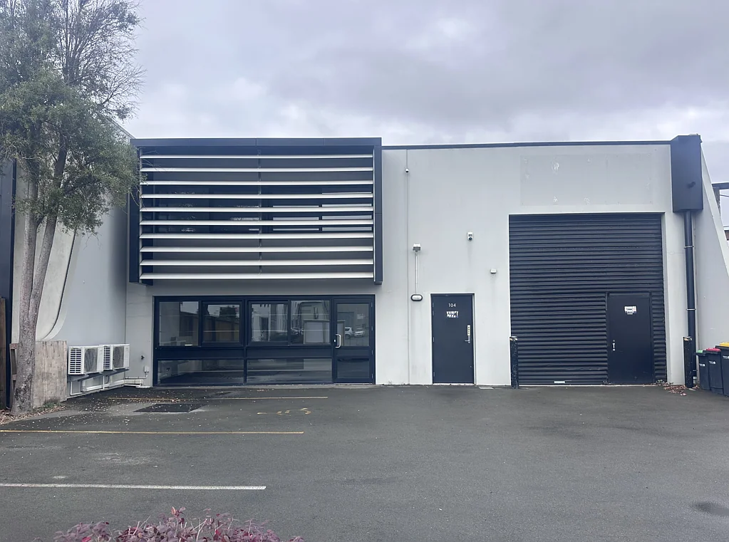 Sydenham Motivated Landlord -  Sunny North Facing Warehouse