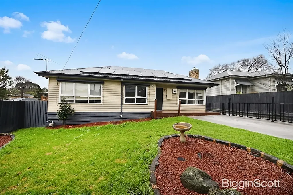 Modern Comfort in a Peaceful and Convenient Setting