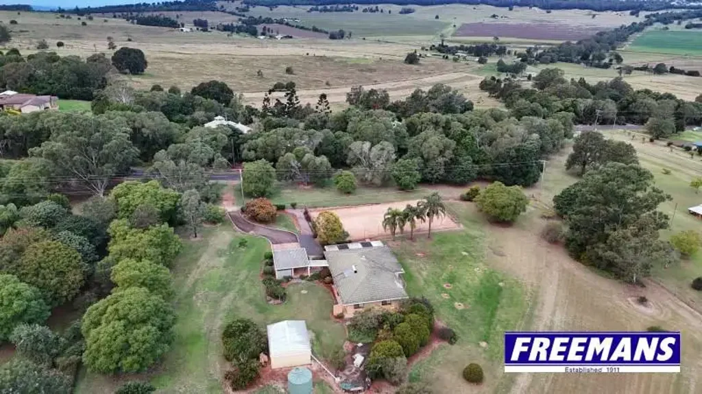 Kingaroy 4ਬੈੱਡਰੂਮ 5 acres with post card Bunya Mountain views