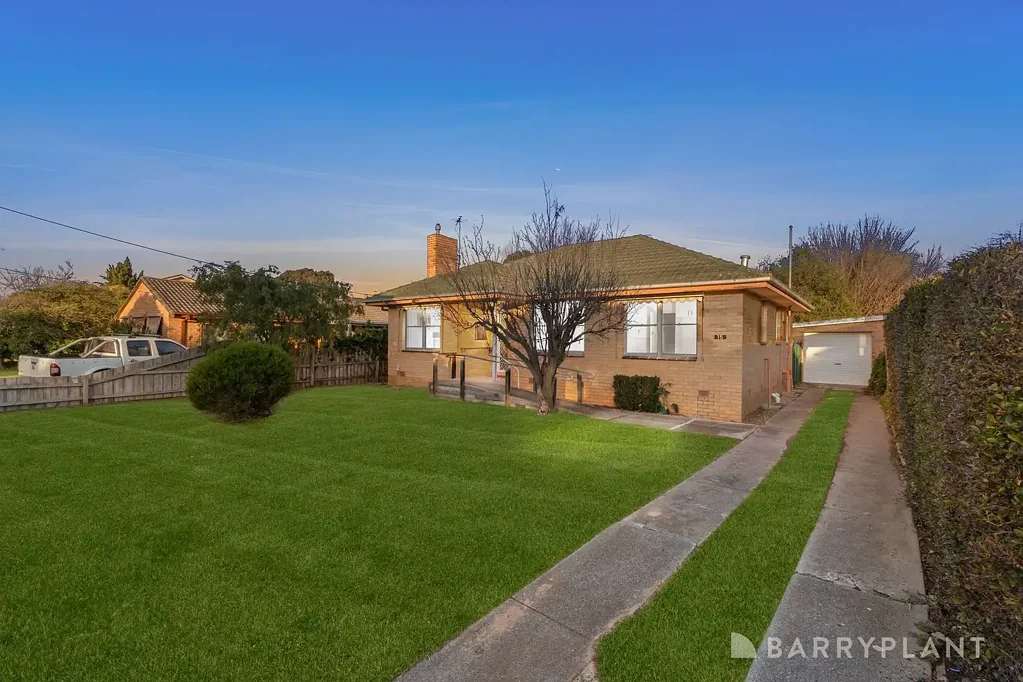 Werribee 3બેડરૂમ Central Werribee Gem – Renovated & Ready to Enjoy