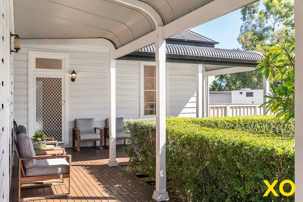 Singleton 3Zimmer Federation Charm with Stylish Modern Comforts