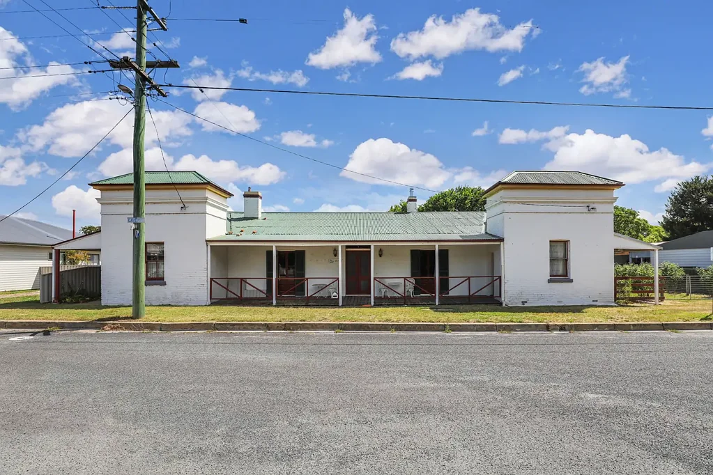 102 Caveat Street, Bombala, NSW 2632