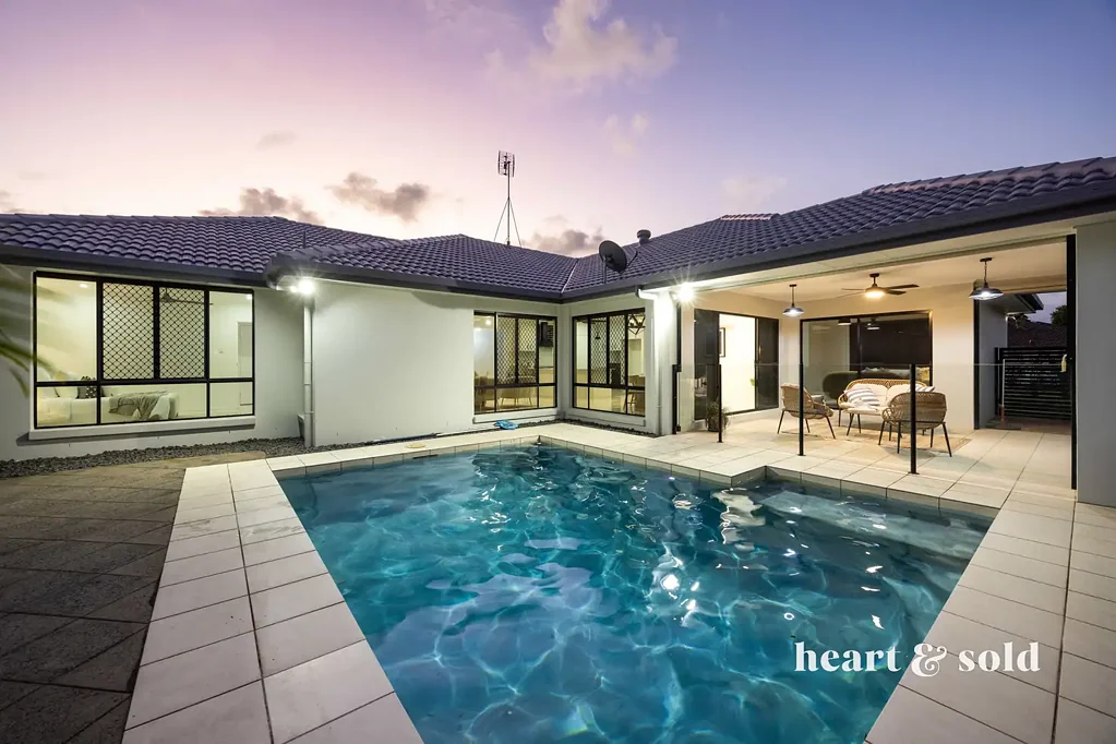 8 Birrobeen Street, Little Mountain, QLD 4551