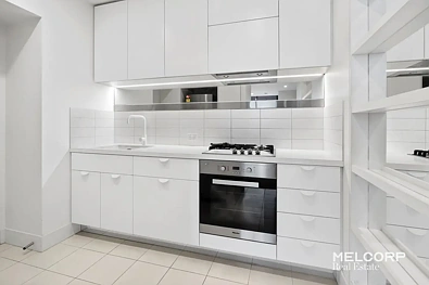 4501/500 Elizabeth Street, Melbourne, VIC 3000, 2房, 1浴, Apartment