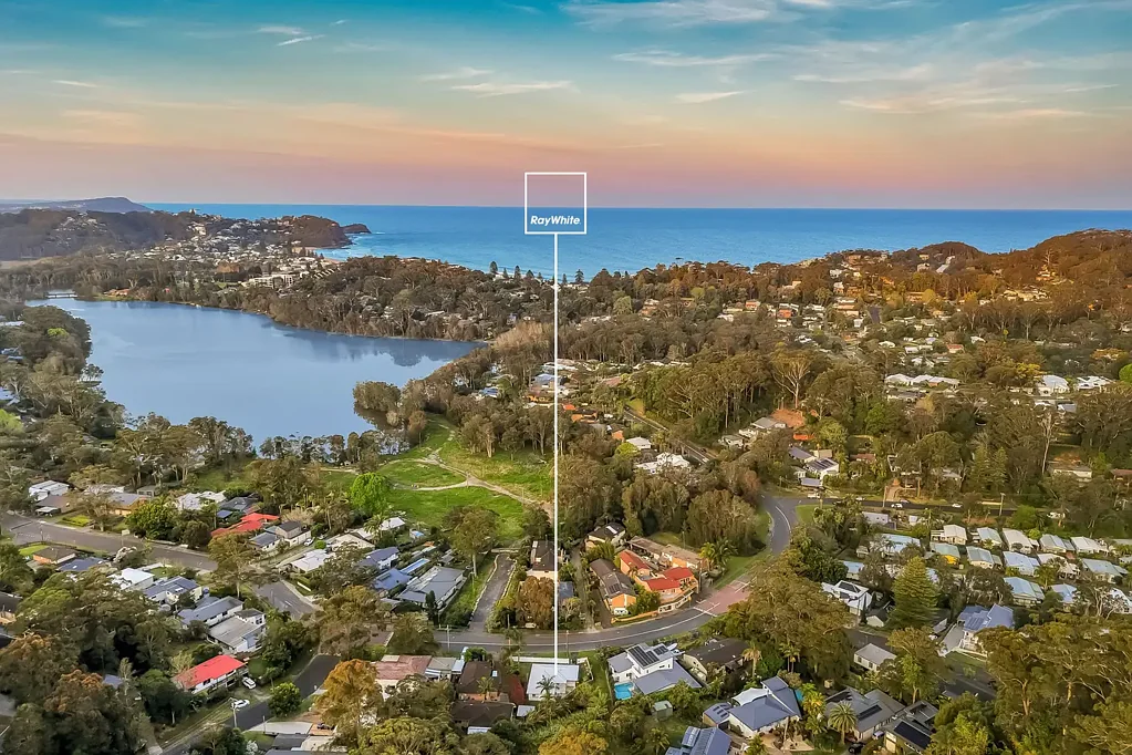 Avoca Beach 3ห้องนอน Beachside Perfection, Level Living with a Luxury Finish