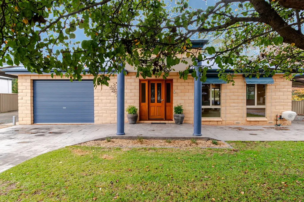 Holbrook 3ห้องนอน Spacious Creekside Family Home