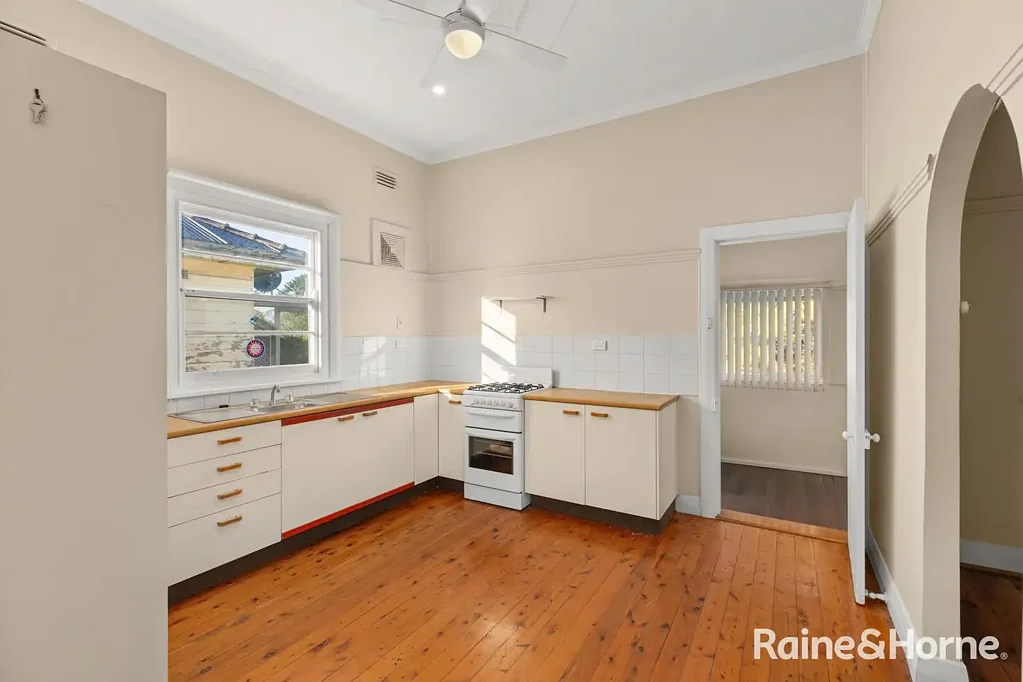 Charming and spacious 3-Bedroom Home