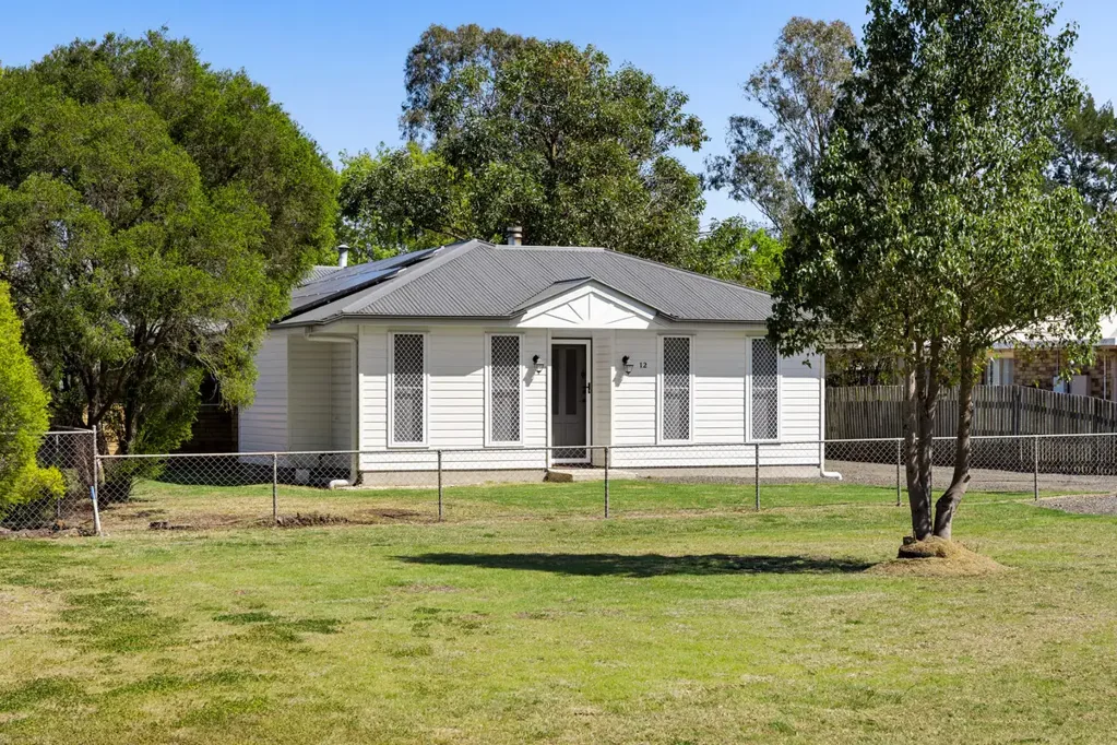 12 Alfred Street, Cambooya, QLD 4358