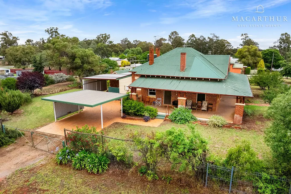 25 Cave Street, Ganmain, NSW 2702